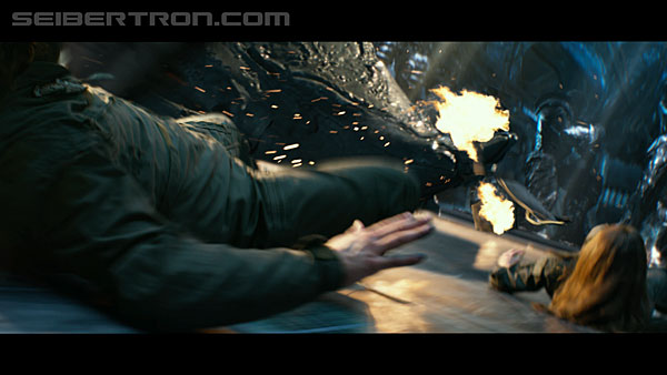 last-knight-trailer-170412-1223.jpg
