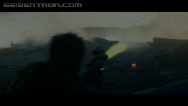 last-knight-trailer-170412-1235.jpg