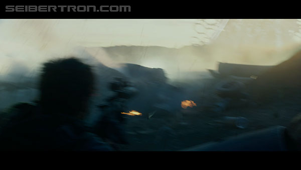 last-knight-trailer-170412-1236.jpg
