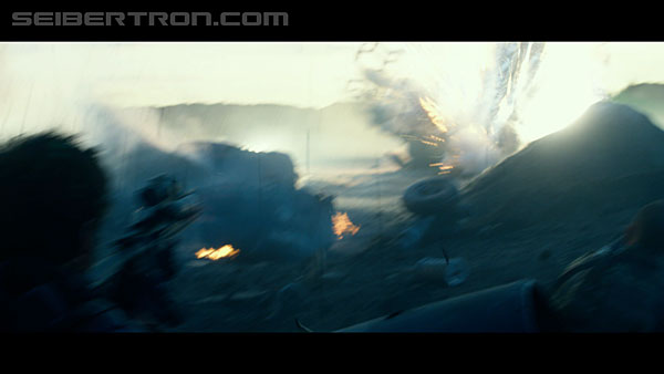 last-knight-trailer-170412-1237.jpg