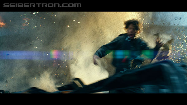 last-knight-trailer-170412-1243.jpg