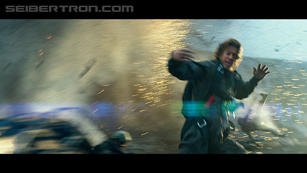 last-knight-trailer-170412-1245.jpg