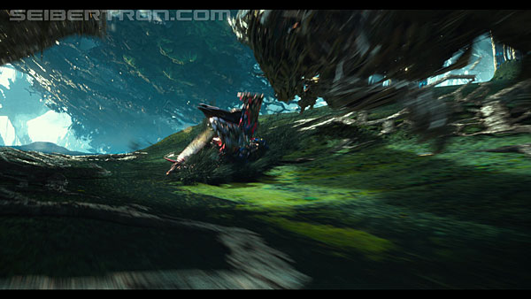 last-knight-trailer-170412-1273.jpg