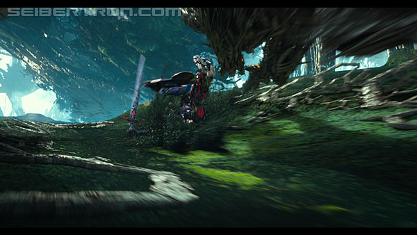 last-knight-trailer-170412-1274.jpg