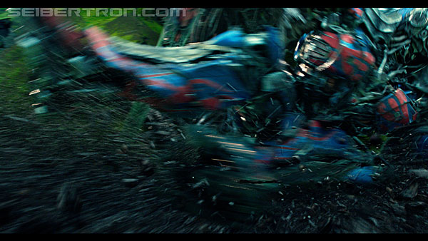 last-knight-trailer-170412-1285.jpg