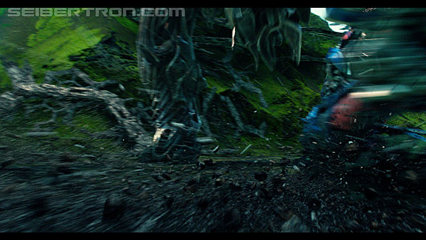 last-knight-trailer-170412-1287.jpg