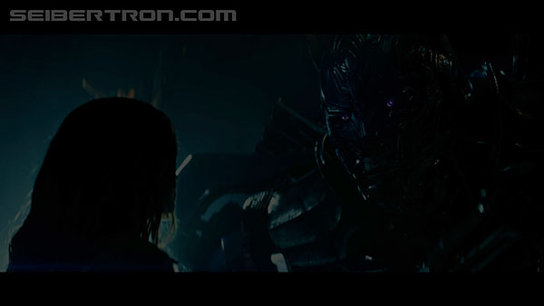 last-knight-trailer-170412-1300.jpg