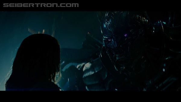 last-knight-trailer-170412-1302.jpg