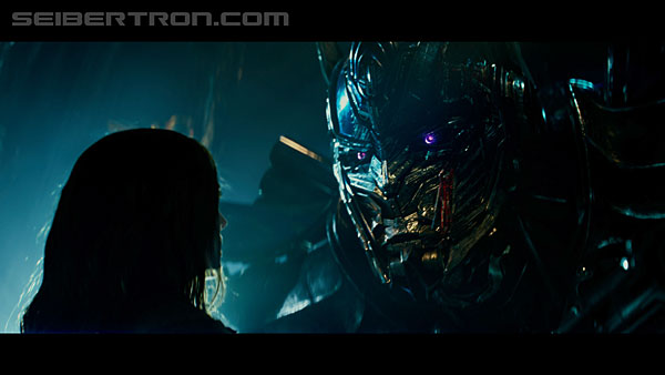 last-knight-trailer-170412-1305.jpg