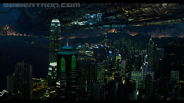 last-knight-trailer-170412-1338.jpg