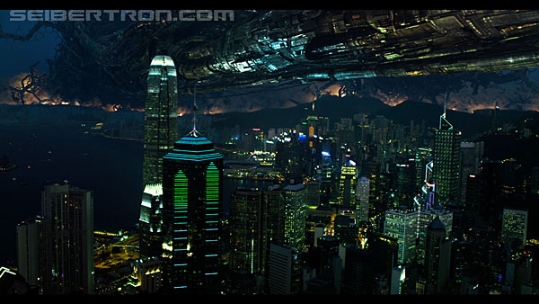 last-knight-trailer-170412-1341.jpg