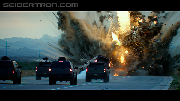 last-knight-trailer-170412-1364.jpg