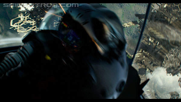 last-knight-trailer-170412-1389.jpg