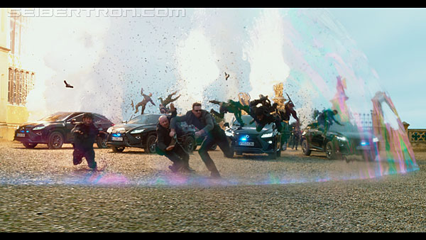 last-knight-trailer-170412-1412.jpg