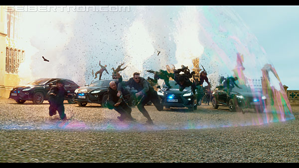 last-knight-trailer-170412-1413.jpg