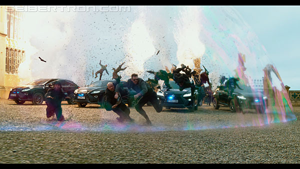 last-knight-trailer-170412-1414.jpg