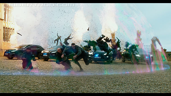 last-knight-trailer-170412-1417.jpg