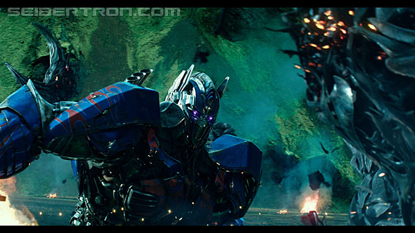 last-knight-trailer-170412-1568.jpg