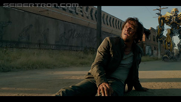 last-knight-international-trailer-170517-0317.jpg