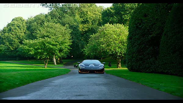 last-knight-international-trailer-170517-0379.jpg