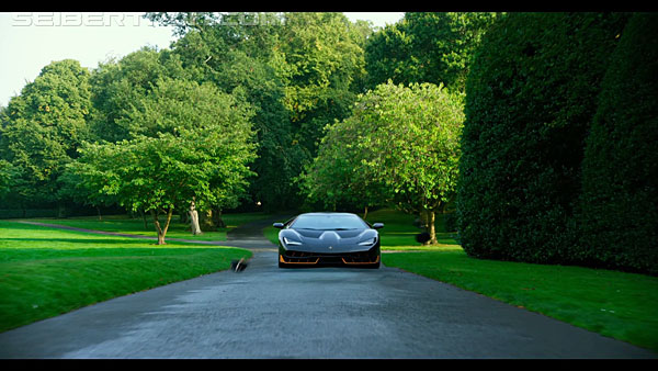 last-knight-international-trailer-170517-0380.jpg
