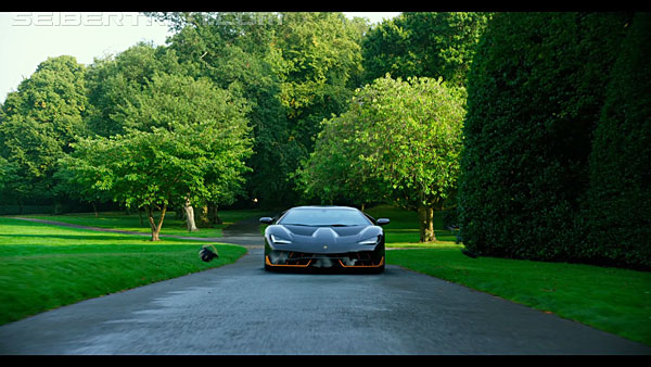 last-knight-international-trailer-170517-0382.jpg
