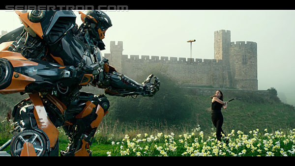 last-knight-international-trailer-170517-0425.jpg