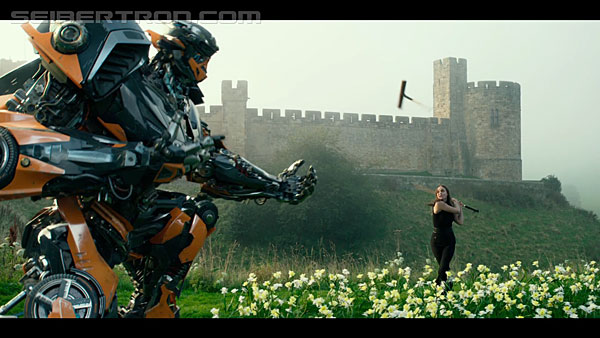 last-knight-international-trailer-170517-0426.jpg
