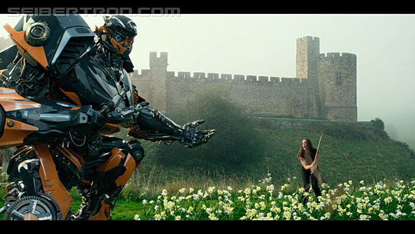 last-knight-international-trailer-170517-0429.jpg