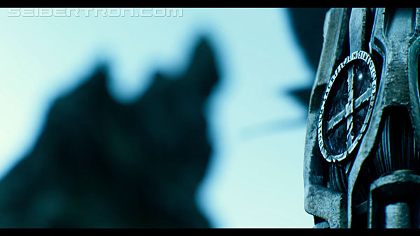 last-knight-international-trailer-170517-0496.jpg