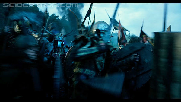 last-knight-international-trailer-170517-0518.jpg