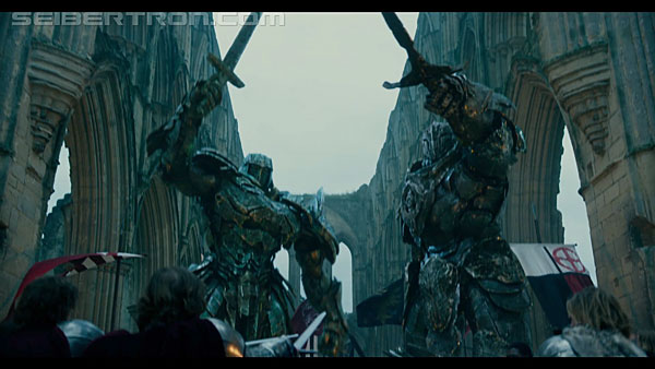last-knight-international-trailer-170517-0564.jpg