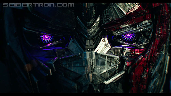 last-knight-international-trailer-170517-0593.jpg