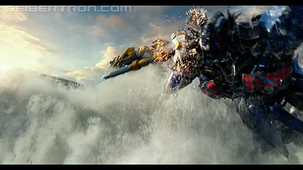 last-knight-international-trailer-170517-0669.jpg