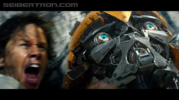 last-knight-international-trailer-170517-0683.jpg