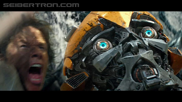 last-knight-international-trailer-170517-0684.jpg