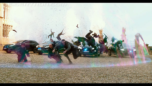 last-knight-international-trailer-170517-0696.jpg