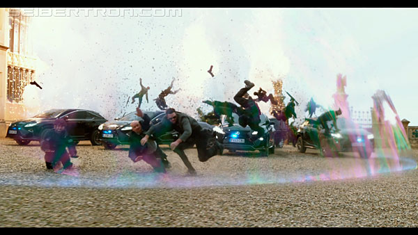 last-knight-international-trailer-170517-0697.jpg