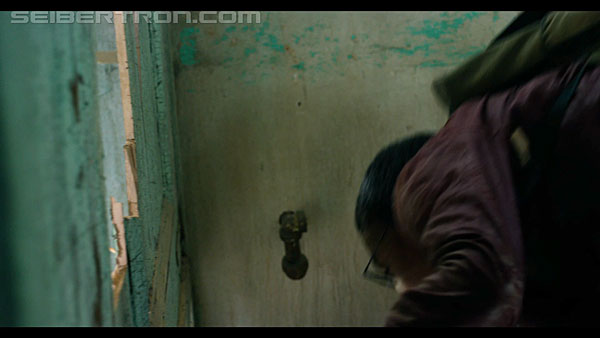 last-knight-international-trailer-170517-0783.jpg