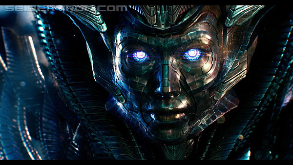 last-knight-international-trailer-170517-0824.jpg