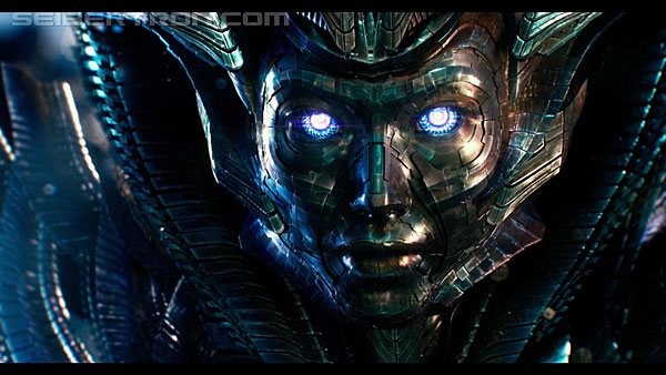 last-knight-international-trailer-170517-0825.jpg