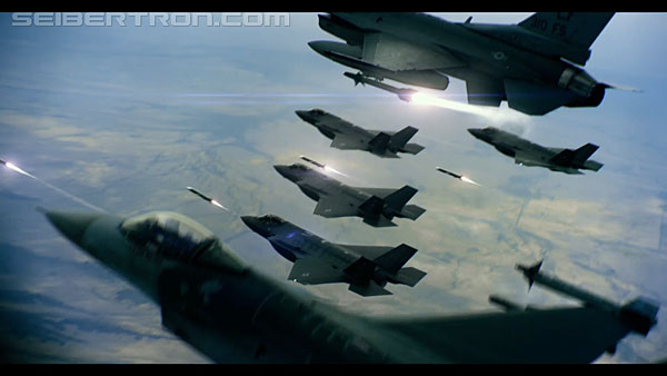 last-knight-international-trailer-170517-0844.jpg