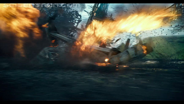 last-knight-international-trailer-170517-0869.jpg