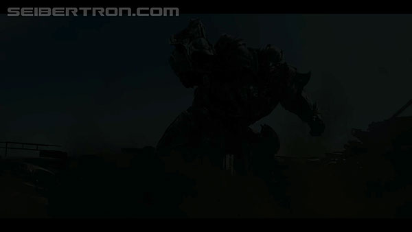 last-knight-international-trailer-170517-0884.jpg
