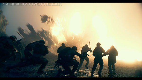 last-knight-international-trailer-170517-0893.jpg