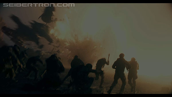 last-knight-international-trailer-170517-0894.jpg