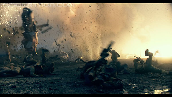 last-knight-international-trailer-170517-0896.jpg