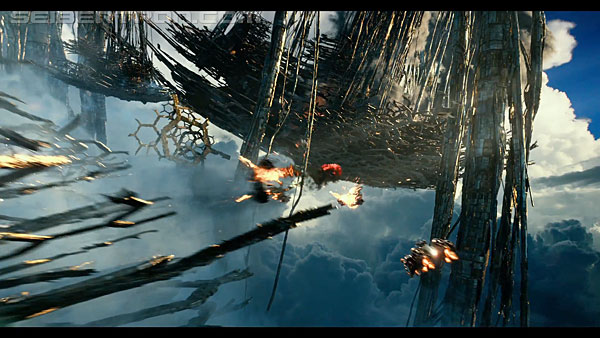 last-knight-international-trailer-170517-0912.jpg