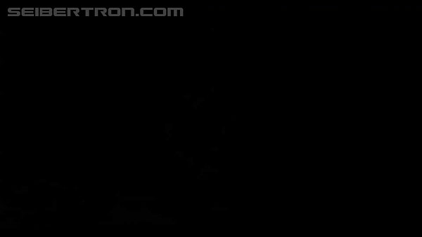 last-knight-international-trailer-170517-0930.jpg