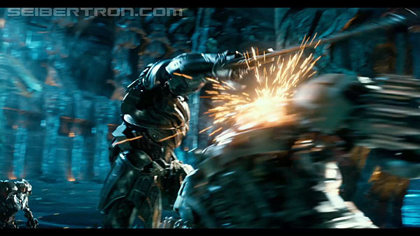 last-knight-international-trailer-170517-0973.jpg